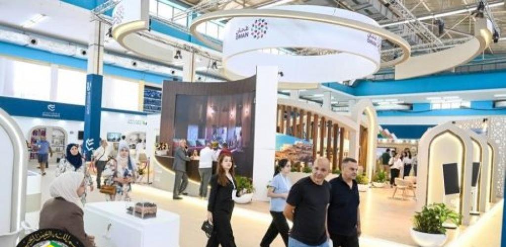 جناح سلطنة عُمان في معرض الجزائر الدولي يبرز هويتها التجارية والثقافية على مساحة 900 متر