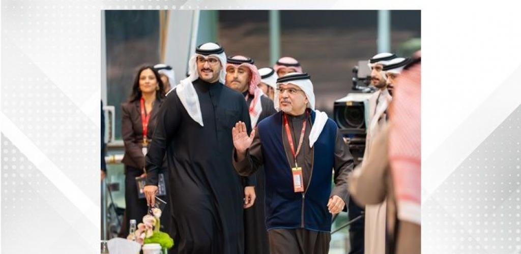 أخبار البحرين | لدى حضور سموه مهرجان كأس سمو ولي العهد للفروسية .. سمو ولي العهد رئيس مجلس الوزراء: الكوادر الوطنية تسهم بعزيمة واقتدار في تطوير قطاع الخيل عبر تنفيذ الخطط والبرامج الإستراتيجية بأعلى معايير الكفاءة والإتقان | عيون الجزيرة