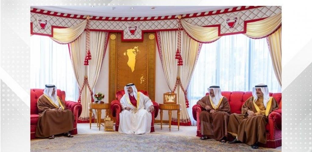 أخبار البحرين | جلالة الملك المعظم يستقبل كبار أفراد العائلة المالكة الكريمة بمناسبة الذكرى الخامسة والعشرين لميثاق العمل الوطني | عيون الجزيرة