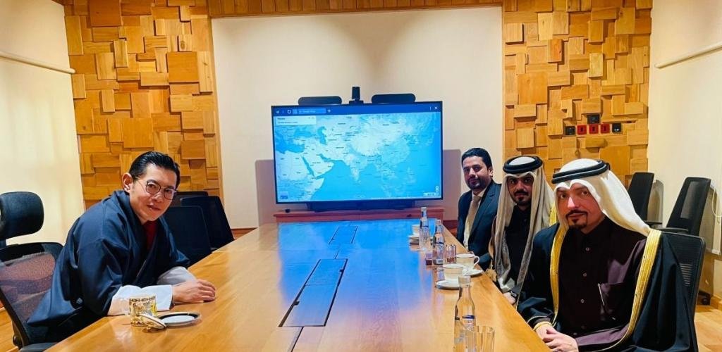 أخبار قطر |  ملك مملكة بوتان يستقبل سفير قطر | عيون الجزيرة قطر