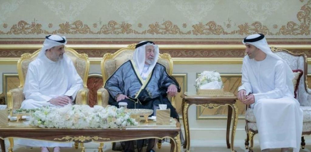الامارات الان | حاكم الشارقة يواصل استقبال المهنئين بشهر رمضان المبارك (فيديو) | عيون الجزيرة الامارات