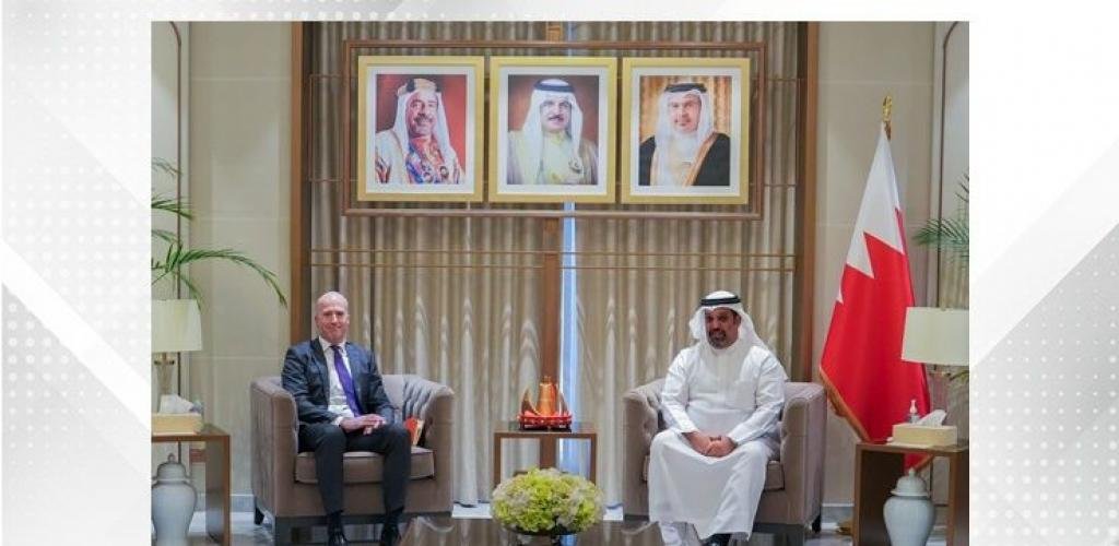 أخبار البحرين | وزير المالية والاقتصاد الوطني يستقبل الرئيس التنفيذي الإقليمي لشركة "إي بي إم تيرمينالز" في منطقة آسيا والشرق الأوسط | عيون الجزيرة