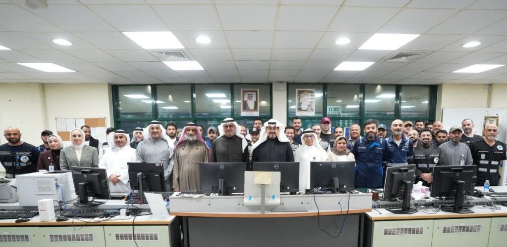 أخبار الكويت | سمو رئيس مجلس الوزراء يقوم بزيارة تفقدية إلى مركز التحكم الوطني للمياه | عيون الجزيرة الكويت