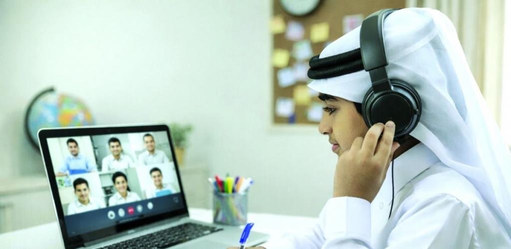 أخبار قطر | 5 أسباب تجعل حضور دروس البث المباشر مهمة | عيون الجزيرة قطر