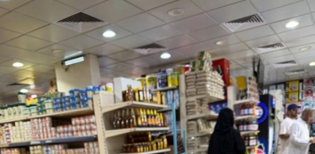 أخبار السعودية | تفاوت أسعار الخضار والفواكه بين البقالات والأسواق الكبرى | عيون الجزيرة السعودية الان