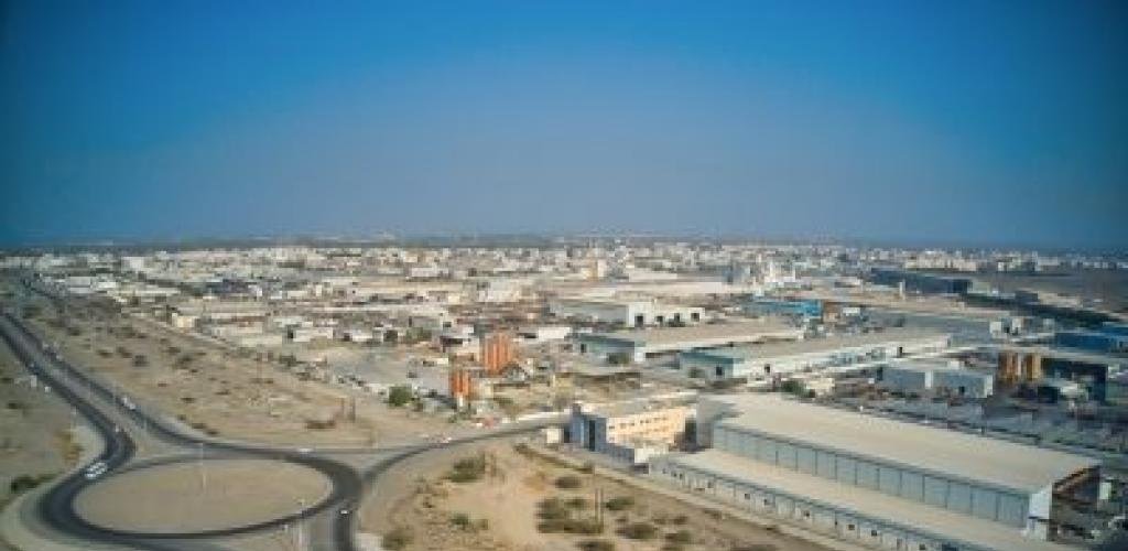 أخبار سلطنة عمان | سقوط طائرتيْن مُسيرتين في ولاية صُحار | عيون الجزيرة الاخبارية عمان