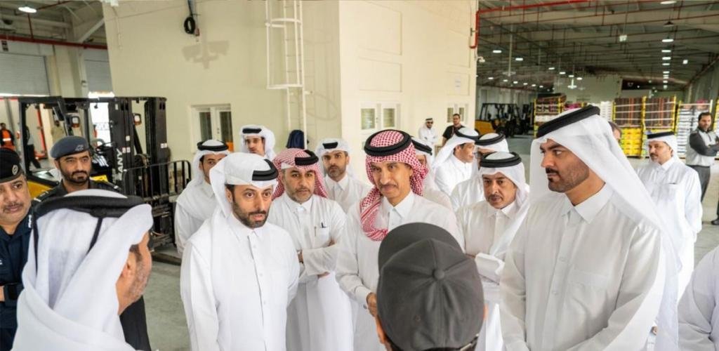 أخبار قطر | وزير البلدية: منفذ "أبو سمرة" ركيزة حيوية لضمان انسيابية دخول السلع إلى دولة قطر في مختلف الظروف | عيون الجزيرة قطر