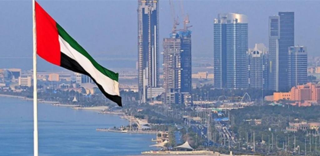 أخبار قطر | الدفاعات الجوية الإماراتية تتعامل مع 4 صواريخ باليستية و6 طائرات مسيرة | عيون الجزيرة قطر