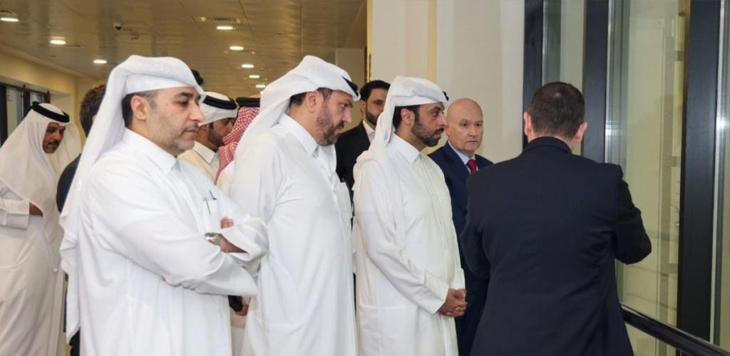 أخبار قطر | وزير البلدية يطلع على سير العمل وإجراءات تعزيز جاهزية سلاسل الإمداد في شركة بلدنا | عيون الجزيرة قطر