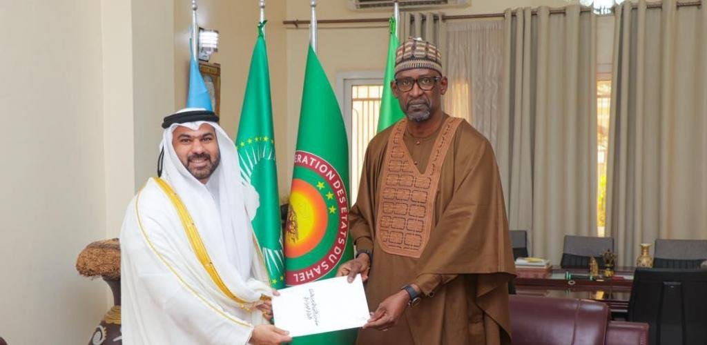 أخبار قطر | وزير الشؤون الخارجية بجمهورية مالي يتسلم نسخة من أوراق اعتماد سفير دولة قطر | عيون الجزيرة قطر