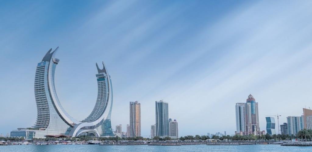 أخبار قطر | طقس غائم على الساحل و تحذير من رياح قوية في عرض البحر الليلة | عيون الجزيرة قطر