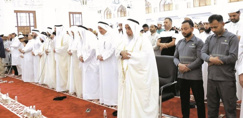 أخبار قطر | أئمة المساجد يدعون لتماسك المجتمع ونبذ الشائعات لحفظ الأمن | عيون الجزيرة قطر