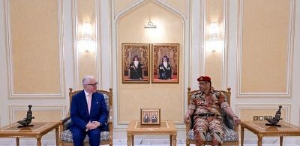 أخبار سلطنة عمان | ‪ رئيس أكاديمية الدراسات الإستراتيجية والدفاعية يستقبل مسؤولًا إيطاليّا | عيون الجزيرة الاخبارية عمان