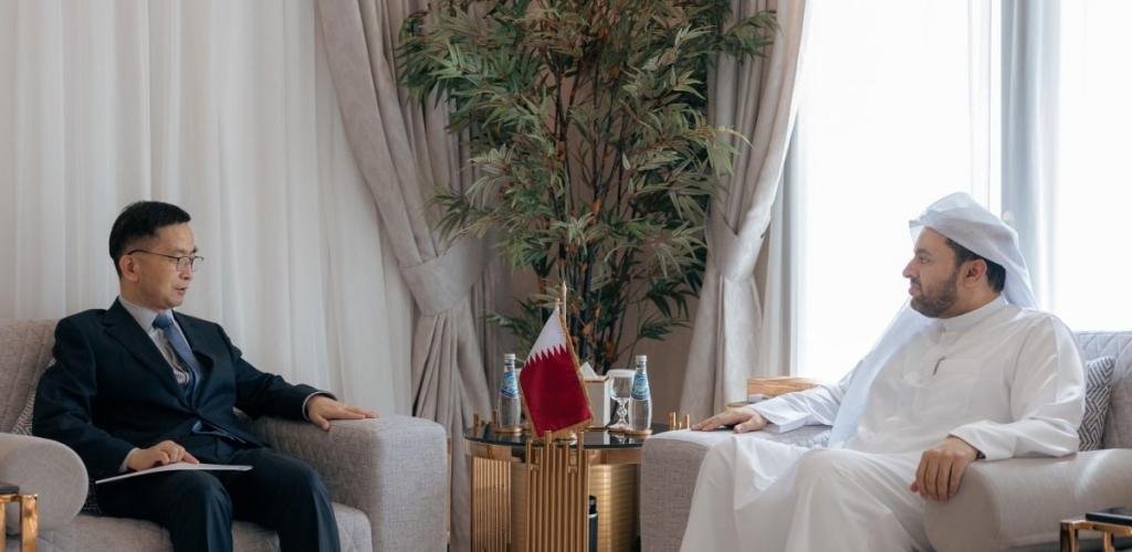 أخبار قطر | وزير الدولة بوزارة الخارجية يجتمع مع السفير الصيني | عيون الجزيرة قطر