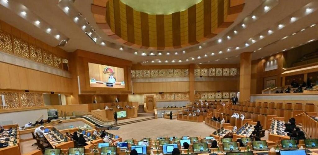 الامارات الان | دراسة لإعادة النظر في سلم رواتب أعضاء الهيئة التدريسية | عيون الجزيرة الامارات