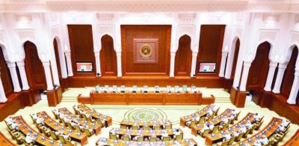 أخبار سلطنة عمان | "الشورى" يستضيف وزير النقل لمناقشة شاملة لأداء الوزارة واستراتيجياتها | عيون الجزيرة الاخبارية عمان