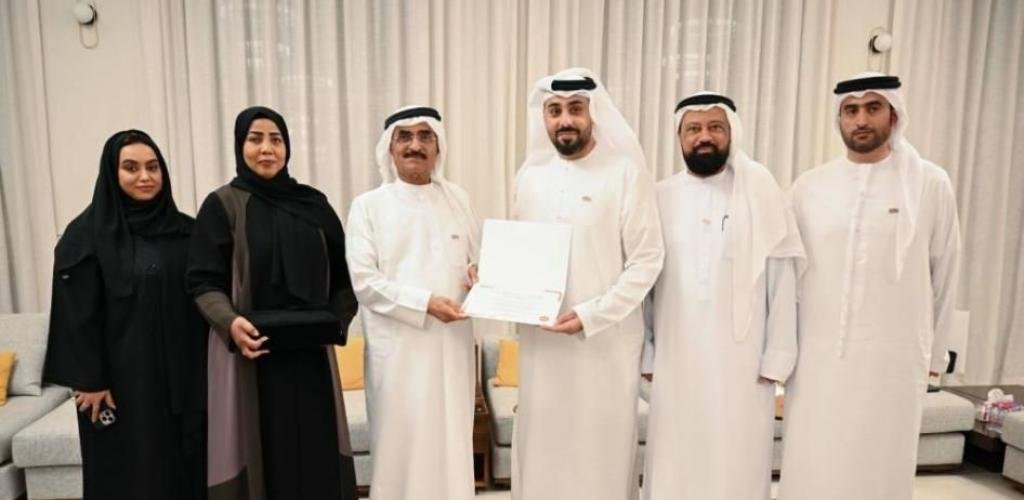 الامارات الان | عبدالله بلحيف رئيساً فخرياً لجمعية السلامة وأمن الطوارئ | عيون الجزيرة الامارات