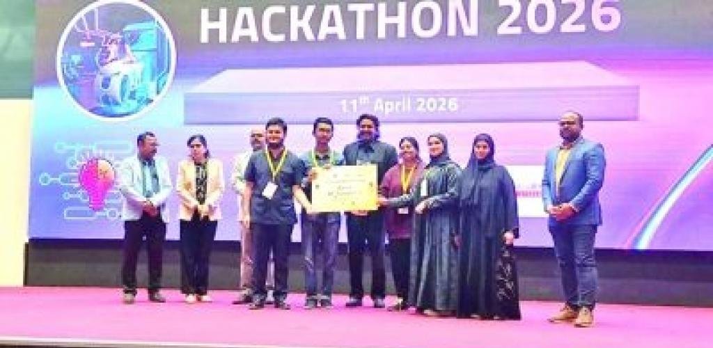 أخبار سلطنة عمان | طلبة جامعة صحار يحصدون جائزة أفضل حل في الذكاء الاصطناعي | عيون الجزيرة الاخبارية عمان
