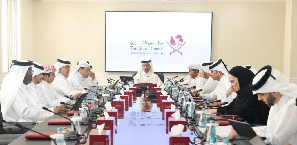 أخبار قطر | لجنة الشؤون الداخلية والخارجية بالشورى تناقش "قانون المرور" | عيون الجزيرة قطر