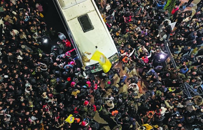 الإفراج عن ثلاثة إسرائيليين و90 أسيراً فلسطينيا.. غداً | عيون الجزيرة