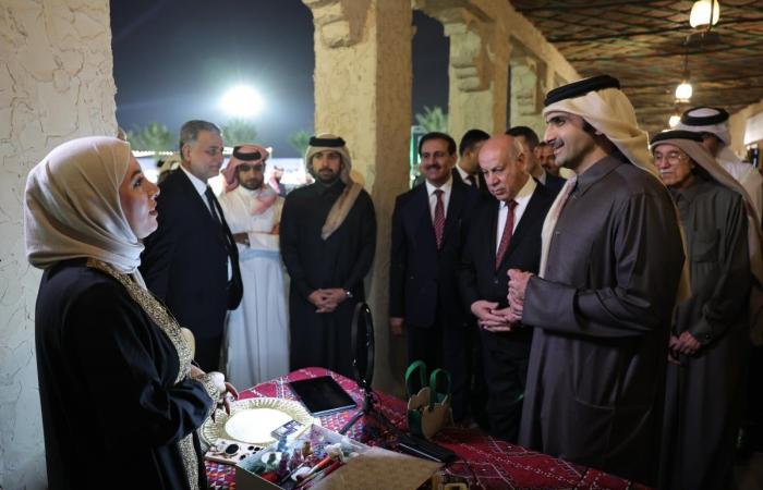 أخبار قطر |  وزير الثقافة يفتتح فعاليات الأسبوع الثقافي العراقي في درب الساعي | عيون الجزيرة قطر