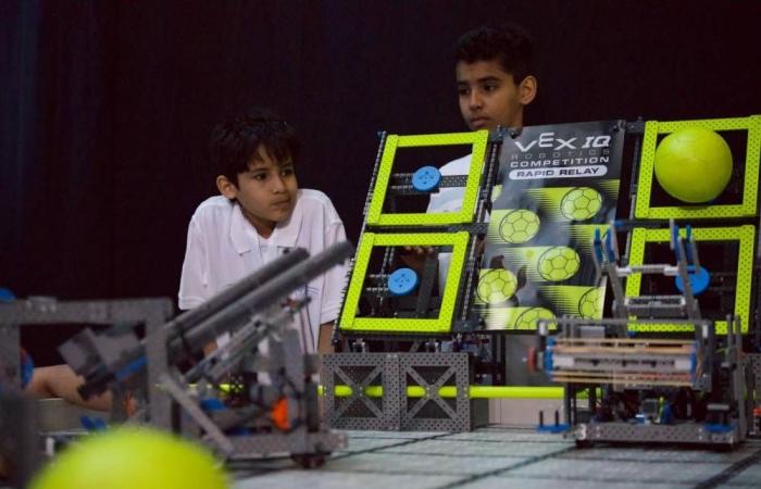 أخبار السعودية | انطلاق بطولة VEX IQ لصُنّاع المستقبل في تصميم وبرمجة الروبوتات | عيون الجزيرة السعودية الان