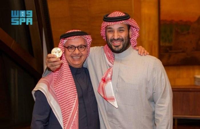 أخبار السعودية | ولي العهد يستقبل البروفيسور عمر ياغي الفائز بجائزة نوبل | عيون الجزيرة السعودية الان