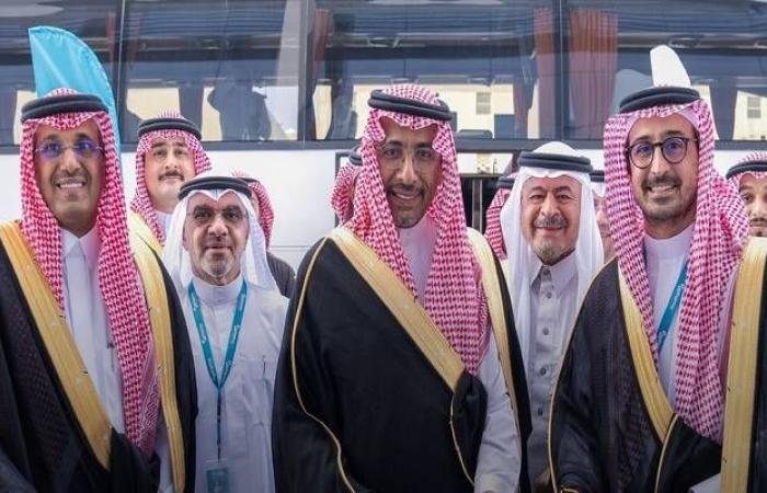 وزير الصناعة يدشّن خطوط إنتاج جديدة لتصنيع الأدوية والمستلزمات الطبية بجدة