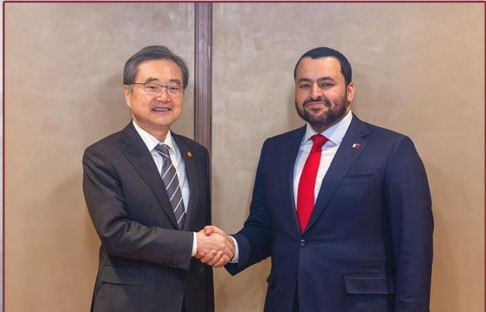 أخبار قطر | وزير الدولة بوزارة الخارجية يجتمع مع وزير الخارجية الكوري | عيون الجزيرة قطر