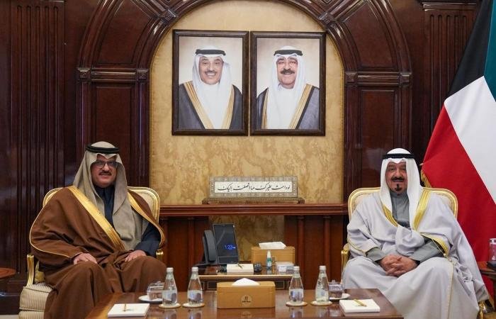 أخبار الكويت | رئيس الوزراء يستقبل سفير خادم الحرمين الشريفين لدى الكويت | عيون الجزيرة الكويت