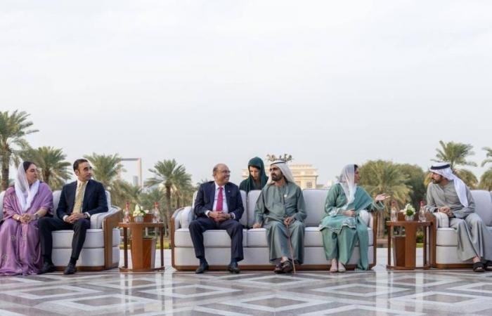 الامارات الان | محمد بن راشد: شراكتنا مع باكستان قديمة وراسخة ومستمرة | عيون الجزيرة الامارات