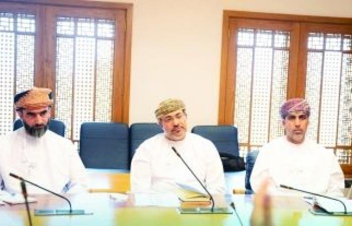 أخبار سلطنة عمان | مراجعة البرامج المهنية وضمان مواءمتها مع سوق العمل في لقاء مشترك | عيون الجزيرة الاخبارية عمان