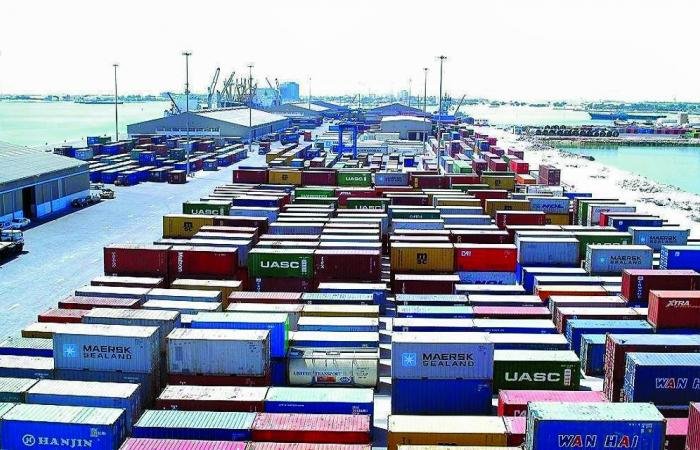 تداول واقتصاد | 13 % ارتفاع الفائض التجاري للدولة في ديسمبر | عيون الجزيرة مال واقتصاد