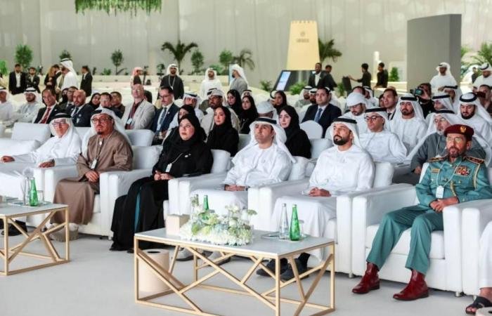 الامارات الان | سناء سهيل: الأسرة قضية استراتيجية وطنية ترتبط بجودة الحياة | عيون الجزيرة الامارات