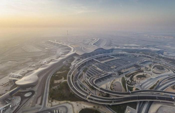 32.5 مليون مسافر عبر مطار زايد الدولي في 2025