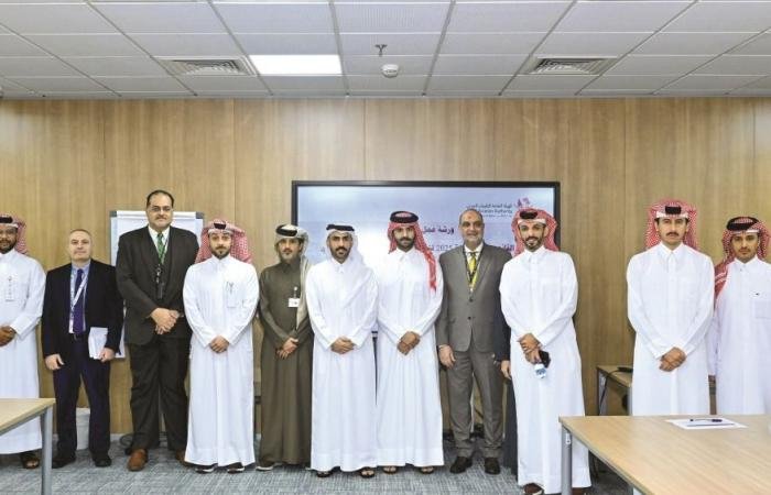 تداول واقتصاد | ورشة عمل تعريفية لمفتشي مكاتب السفر والشحن الجوي | عيون الجزيرة مال واقتصاد