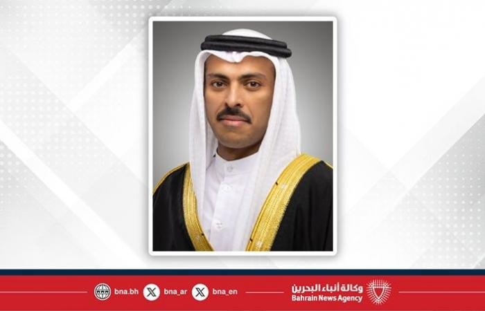 أخبار البحرين | وزير الإعلام يثمّن إشادة نائب رئيس الوزراء بجهود الإعلام الوطني خلال زيارة معاليه لصحيفة أخبار الخليج ويؤكد أنها تشكل دافعًا لتعزيز الشراكة الإعلامية الشاملة | عيون الجزيرة