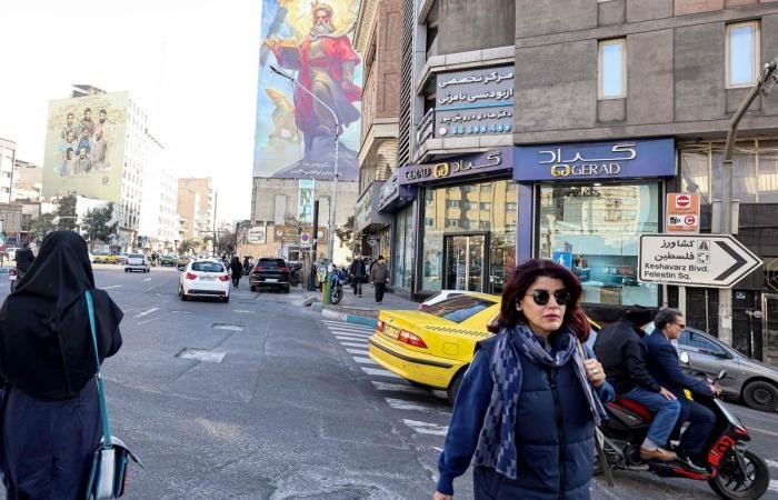 انفجار مجهول الأسباب في مبنى بمدينة في جنوب إيران | عيون الجزيرة