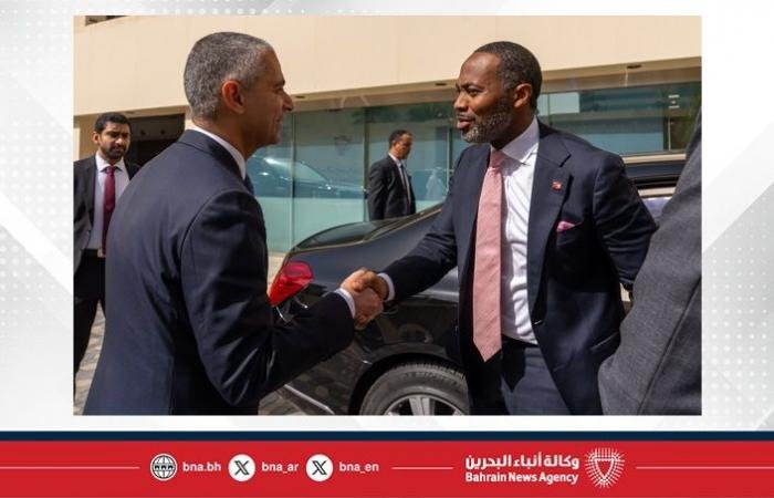 أخبار البحرين | في إطار زيارته الرسمية إلى المملكة .. رئيس وزراء برمودا يزور مصرف البحرين المركزي | عيون الجزيرة