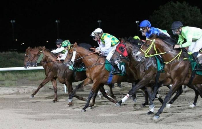 الرياضة الان | 9 أشواط قوية في السباق الثامن لمضمار العين | عيون الجزيرة الرياضي