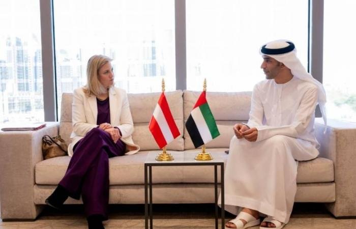 الإمارات والنمسا تبحثان فرص الارتقاء بالتعاون التجاري والاستثماري
