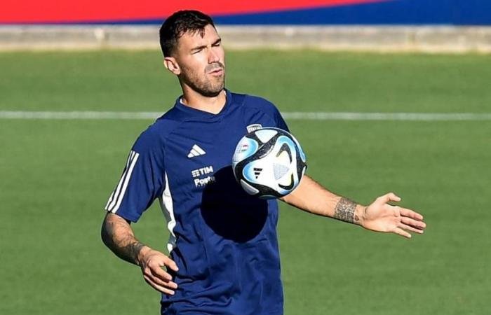 الرياضة الان | لاتسيو يعلق على انهيار صفقة رومانيولي للسد | عيون الجزيرة الرياضي