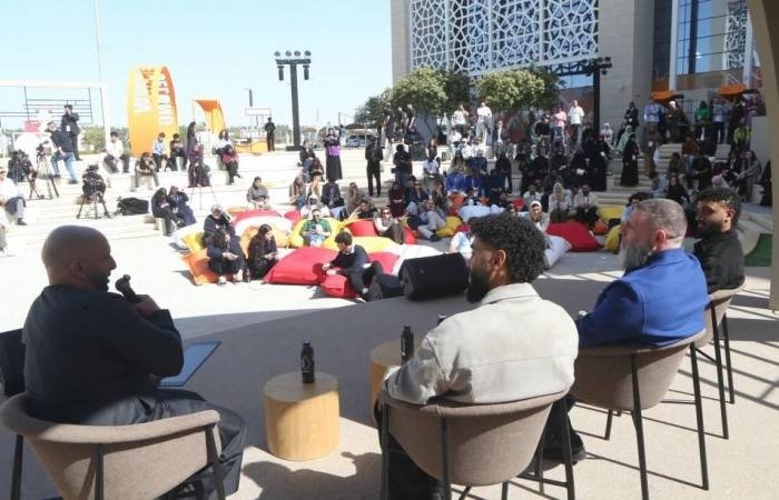 مشاركة واسعة في ثاني أيام مهرجان الشارقة لريادة الأعمال