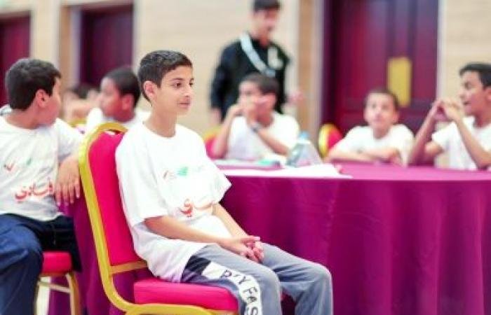 أخبار سلطنة عمان | ختام البرنامج الوطني لإعداد القادة الصغار بجنوب الباطنة | عيون الجزيرة الاخبارية عمان