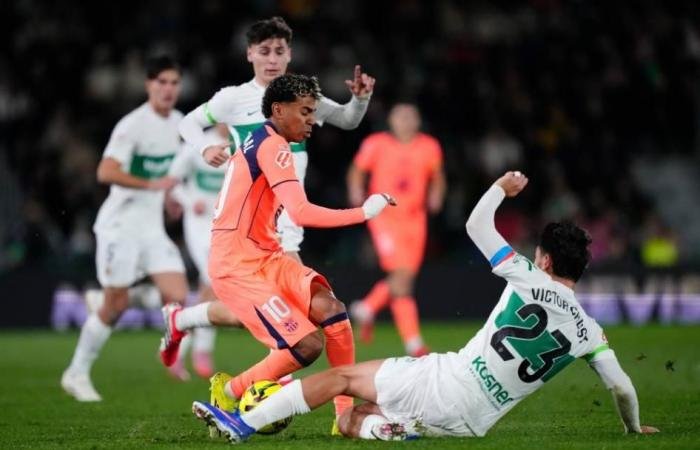 الرياضة الان | برشلونة يتهم ريال مدريد بـ«الدخول من الباب الخلفي» | عيون الجزيرة الرياضي