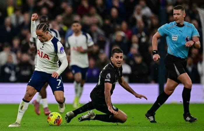 الرياضة الان | رودري ينتقد التحكيم.. وجوارديولا ساخراً: شيء رائع! | عيون الجزيرة الرياضي