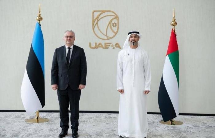 الإمارات وإستونيا تعززان التعاون في مجالي الرقابة والتدقيق