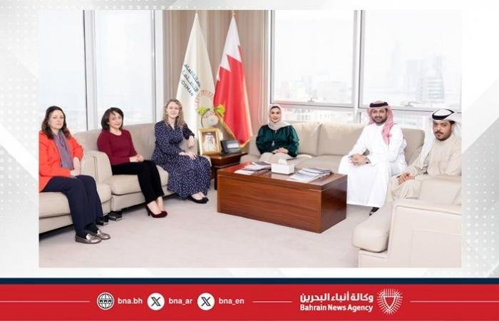 أخبار البحرين | الأمين العام للتظلمات تستقبل نائب السفير البريطاني لبحث تعزيز التعاون المشترك | عيون الجزيرة