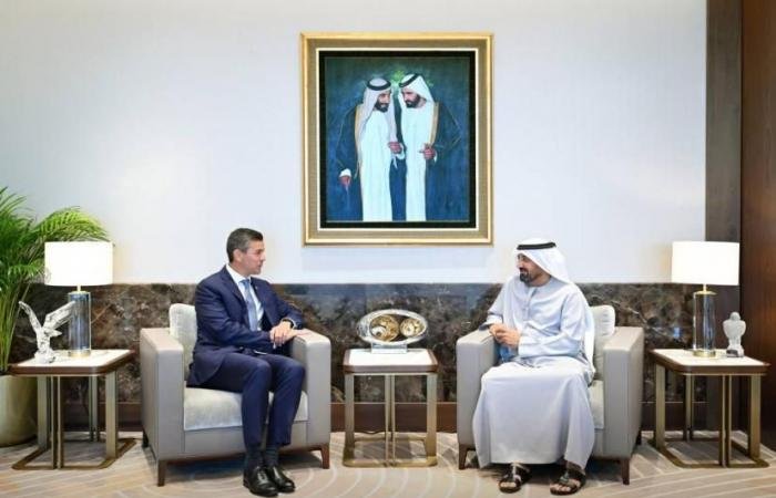 الامارات الان | أحمد بن سعيد ورئيس باراغواي يبحثان التعاون | عيون الجزيرة الامارات