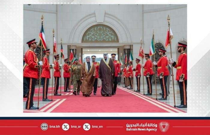أخبار البحرين | سمو ولي العهد رئيس مجلس الوزراء يغادر دولة الكويت الشقيقة بعد زيارةٍ رسمية | عيون الجزيرة
